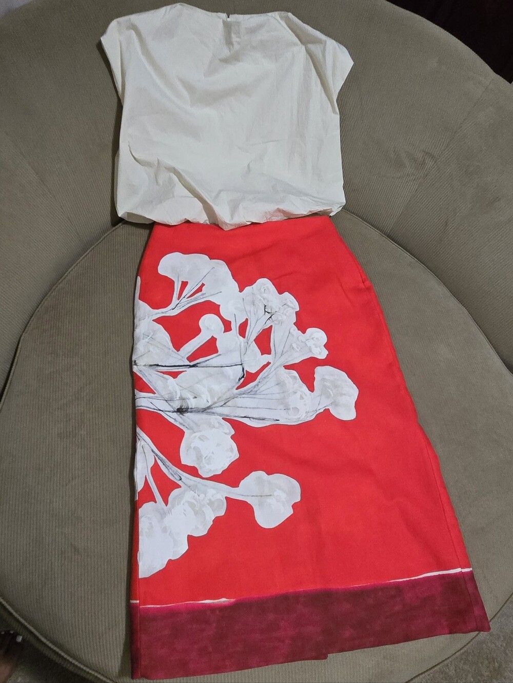 Zara Red Pencil Skirt with White Floral Print